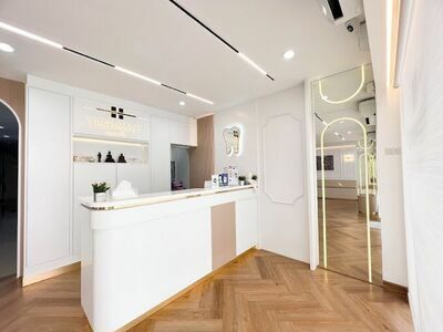 Dr. Theerawut Dental Clinic