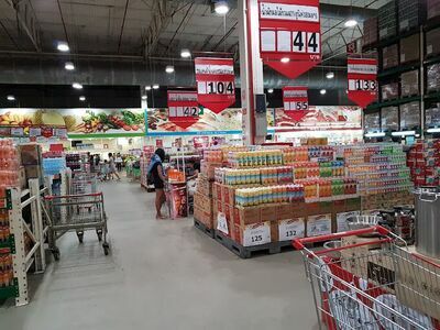 Makro Surin