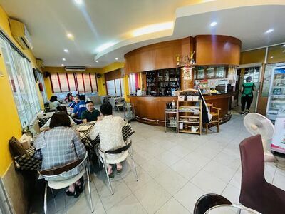 Miles Cafe