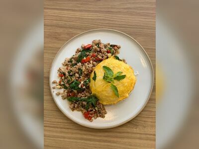 IN WHITE: NOODLES & CAFE' - Surin
