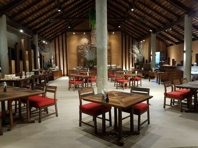 Breeze Restaurant