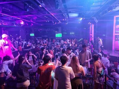 Rhythm Pub & Bar