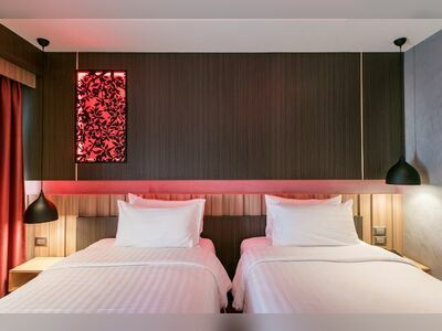 Nadee 10 Resort & Hotel