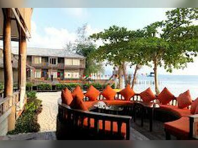 Baan Ploy Samed Restaurant