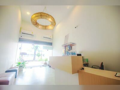 Smile Corner Dental Clinic, Phetchaburi