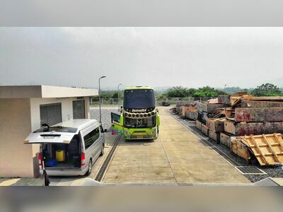 Bus and Minivan Rental