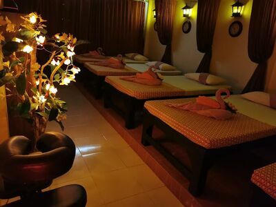 THE HOME STAR Health Massage, Beauty Salon, and Tattoo
