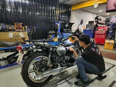 WET4U Motor Bike Service