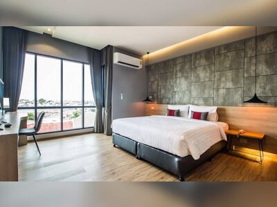 Sans Hotel Ratchaburi