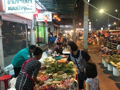 Nong Bua Market
