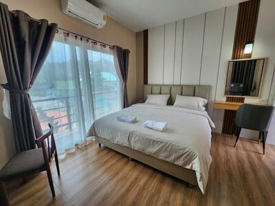 LeMae Residence
