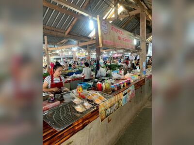 Nan Chao Market (Pang Kha)