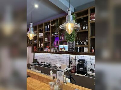 Castle Black Bar & Cafe