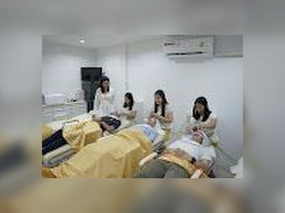 Cleo Skin Lampang