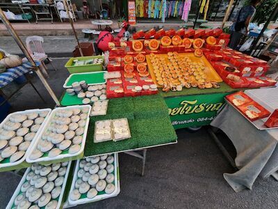 Khlong Thom Tai Mueang Market