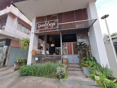 The Good Days Café