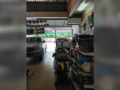 Car Accessories Shop in Nakhon Phanom