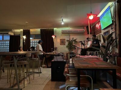 TapHaus Bar & Restaurant in Lampang