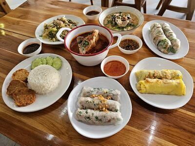 Khao Piek Lan Chai