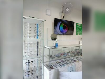 Chalermphon Eye Clinic by Dr. Chalermphon Sritharern
