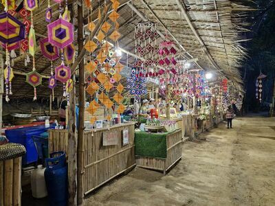 Oh Poi Market