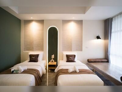 Nan Lamoon Hotel