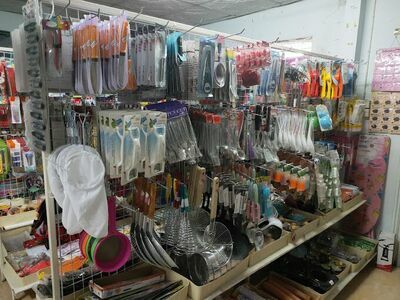 Sao Thong Store - Everything 20 Baht