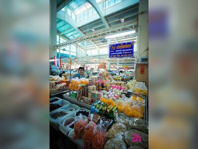 Old Market by Phetchaburi River
