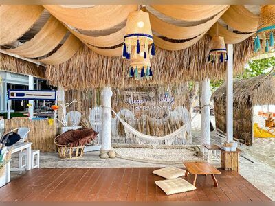 Sea Sky Cafe and Bar