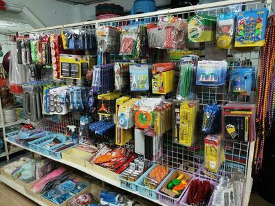 Sao Thong Store - Everything 20 Baht