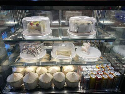 Ruk Lao Bar & Café