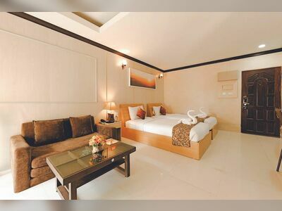 Au Place Hotel