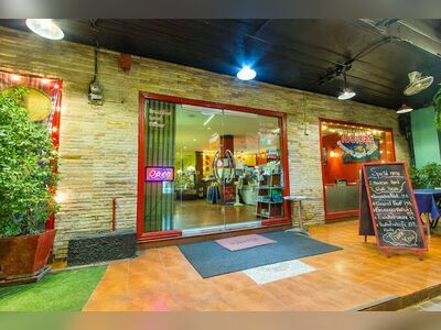 Peppers Restaurant & Bakery