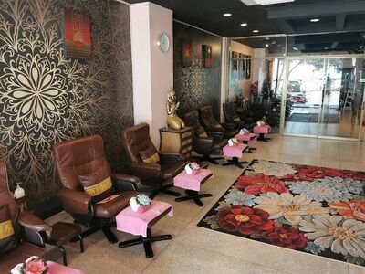 THE HOME STAR Health Massage, Beauty Salon, and Tattoo