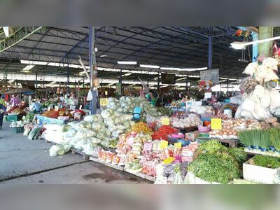 Mueang Thong Charoen Sri Market