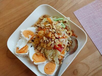Ban Chom Tan