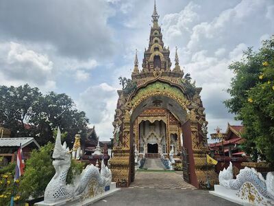 Wat Lampang Klang Tawan Ok
