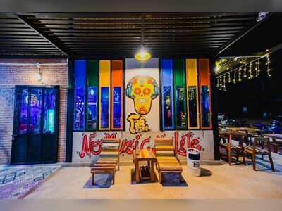 Sing Bar & Restaurant