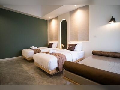 Nan Lamoon Hotel