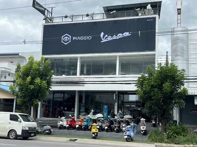 Gusto Motorino i (Vespa Motorcycle Dealer in Phetchaburi)