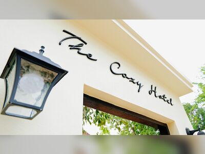 The Cozy Hotel (โรงแรม เดอะโคซี่ เพชรบุรี)