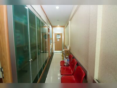 Dr. Bunluesak Clinic - Nawat - Petchlada Kidney Disease, Kidney Stones, Skin Care, Hair Health, Male Health