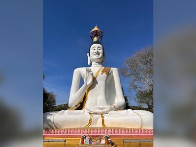 Wat Koh Kaew Phitsadan