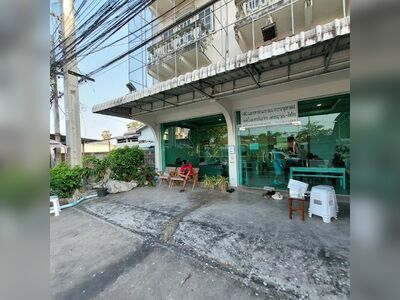 Specialized clinic for cardiology, gastroenterology and liver disease, Phetchaburi