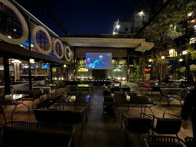 U-Tube Bar & Restaurant