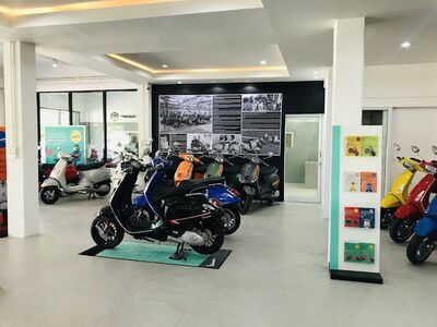 Vespa Surin by SHC