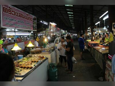 Nong Phai Lom Market