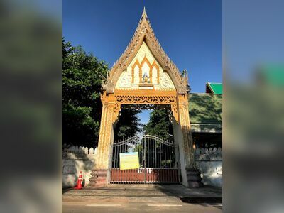 Wat Sala Loi Phra Aram Luang
