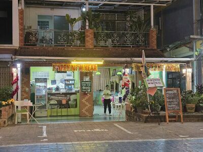 Macky's Riverside Kitchen