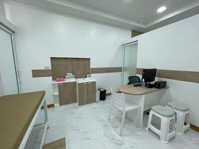 Doctor Geerati-Suparasa Clinic